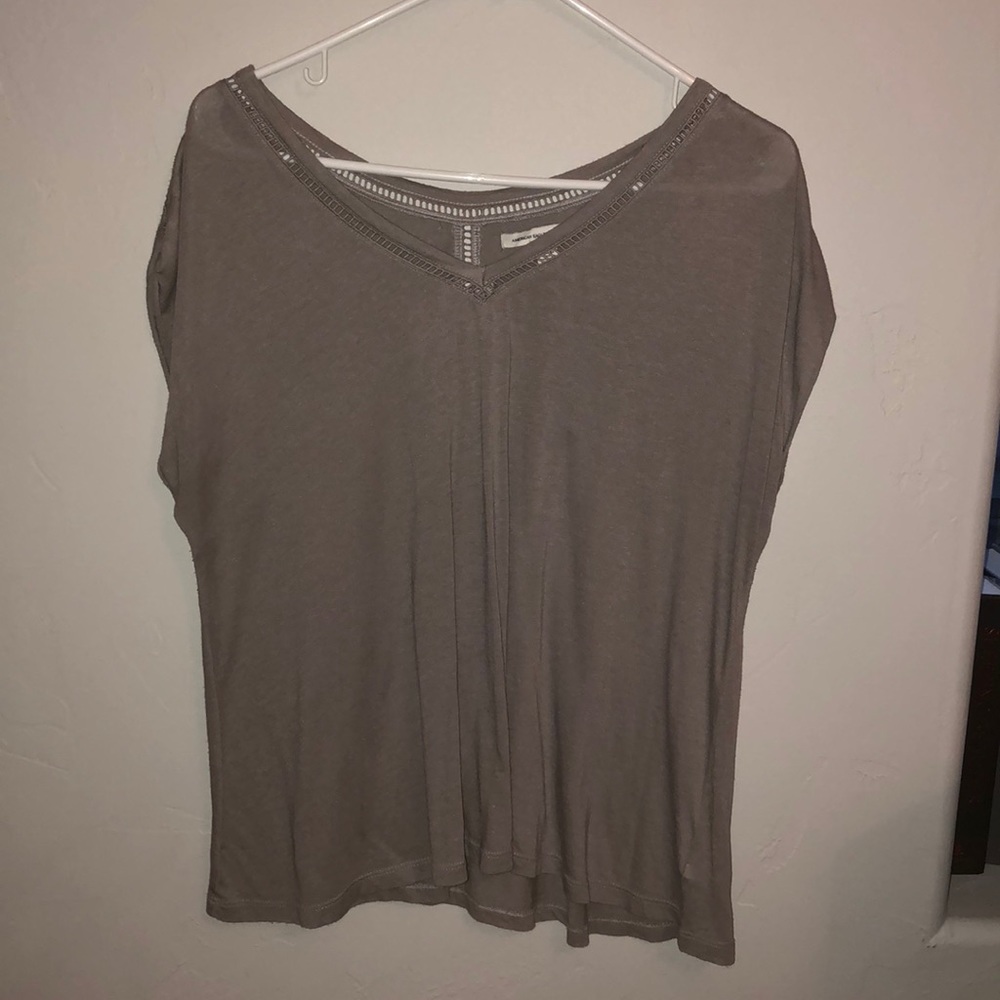Gray American Eagle t-shirt